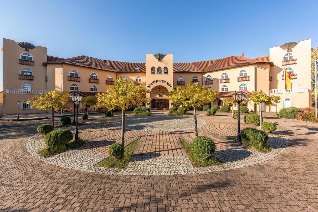Hotel Spanischer Hof Groeditz Bagian luar foto