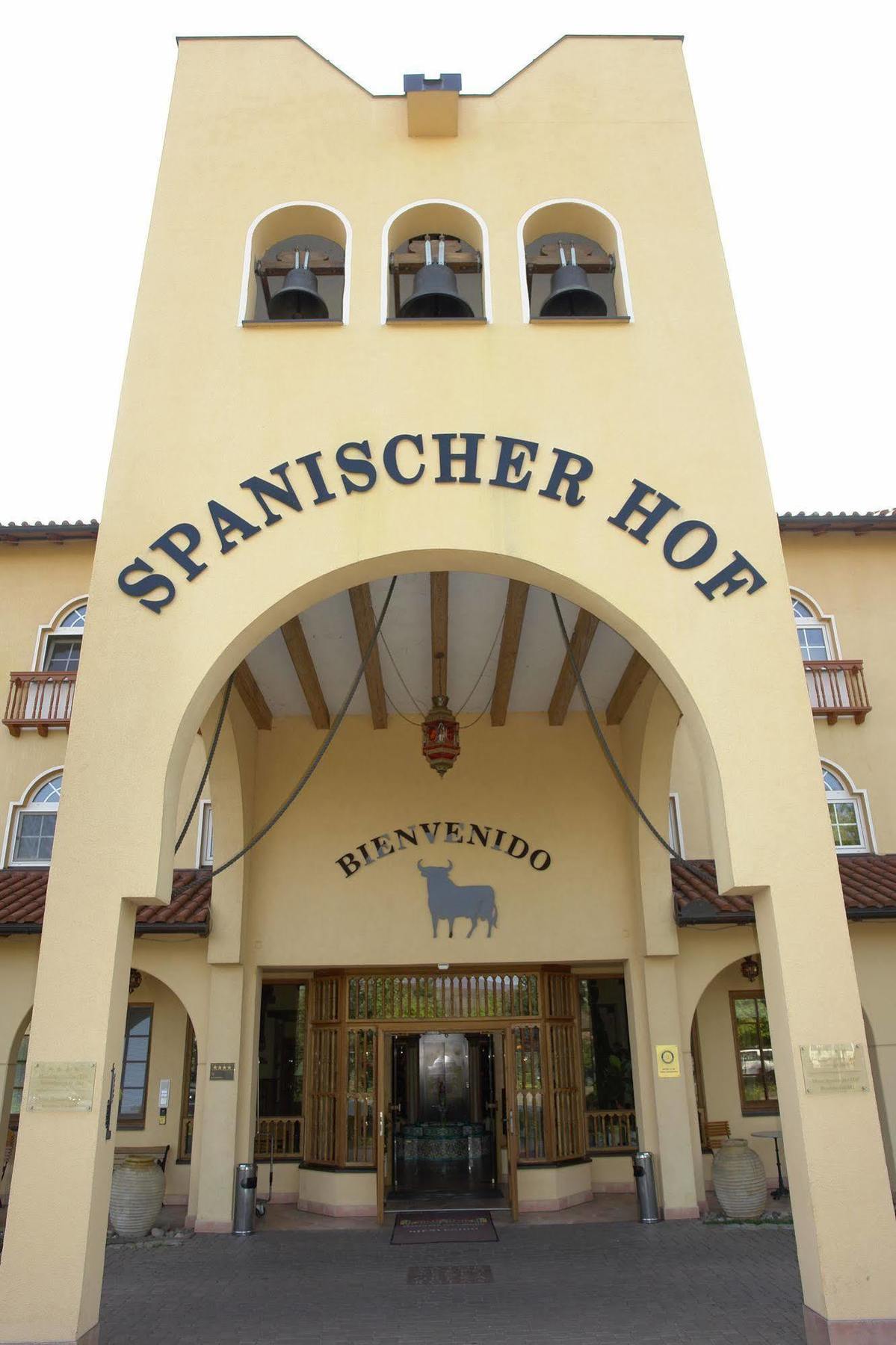 Hotel Spanischer Hof Groeditz Bagian luar foto